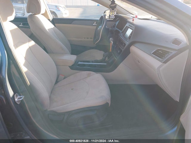 5NPE24AF7GH403982 Hyundai SONATA SE
