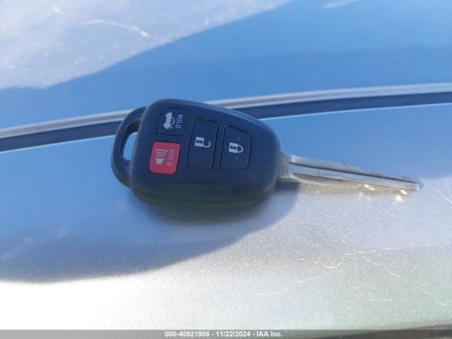 4T4BF1FK3GR567877 Toyota CAMRY LE