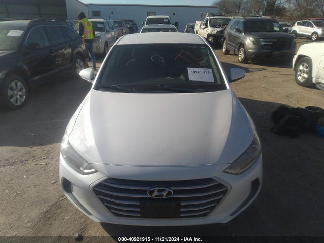 Hyundai ELANTRA SE 2017 5NPD74LF9HH204704 Image 12