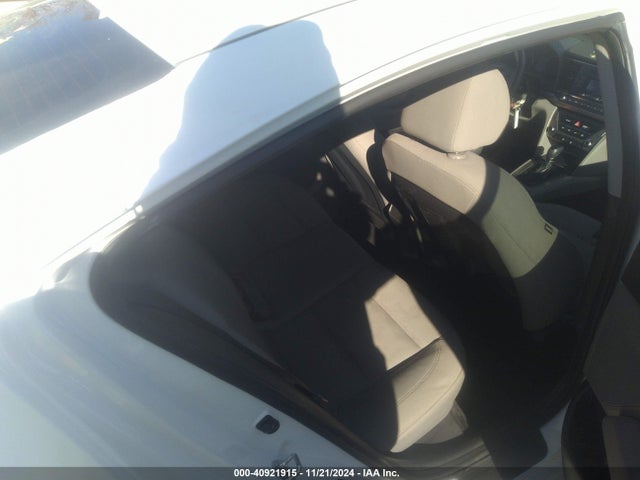 Hyundai ELANTRA SE 2017 5NPD74LF9HH204704 Image 8