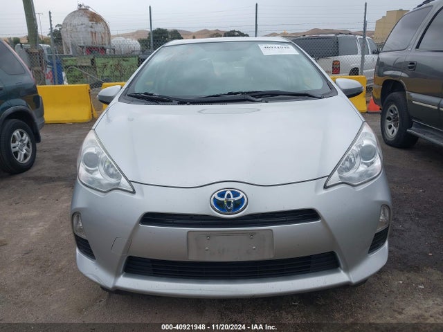 Toyota Prius C Two 2014 JTDKDTB39E1559604 Image 12