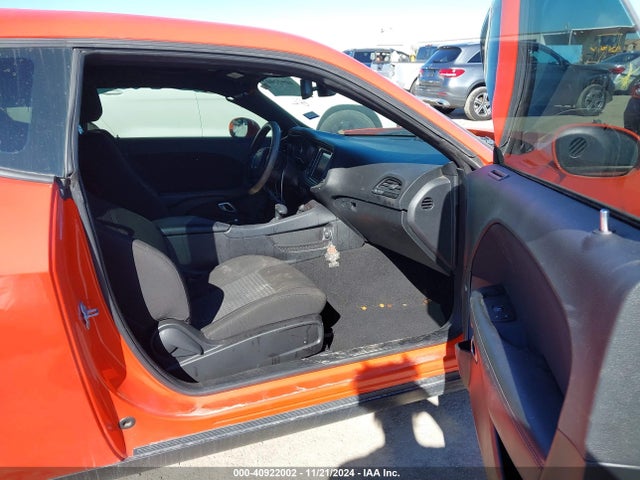 Продаж на аукціоні авто 2023 Dodge Challenger Sxt, vin: 2C3CDZAG4PH652941, номер лоту: 40922002