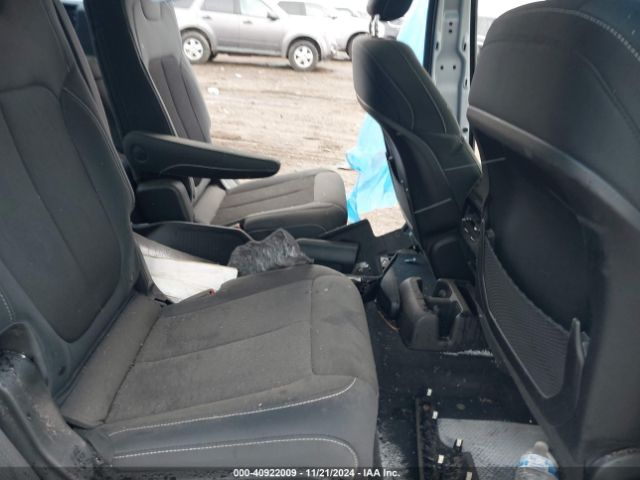 1C4RJKAG5P8829539 Jeep Grand Cherokee L Laredo 4x4
