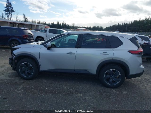 5N1BT3BB9RC704981 Nissan Rogue Sv Intelligent Awd