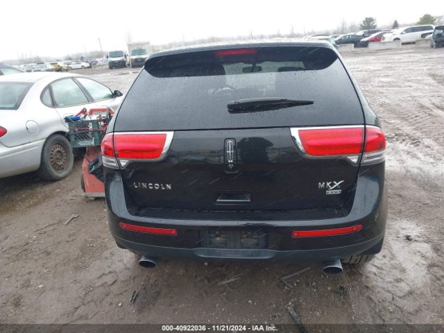 2LMDJ8JK7EBL07295 Lincoln MKX
