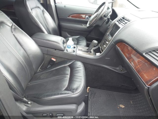 2LMDJ8JK7EBL07295 Lincoln MKX