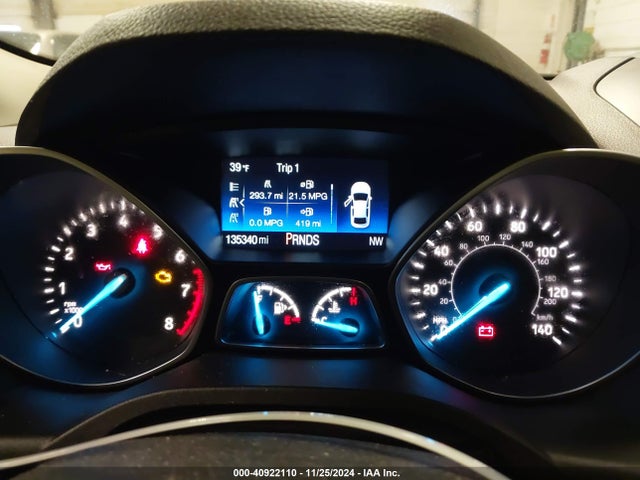 Ford ESCAPE SE 2017 1FMCU9GD8HUB43938 Image 7