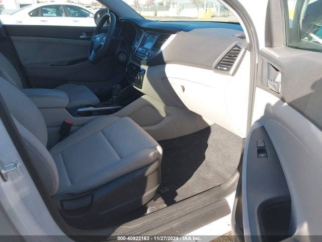 Hyundai TUCSON SE 2017 KM8J23A42HU549250 Image 5