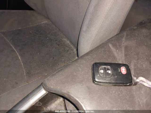 Toyota Prius 2015 JTDKN3DUXF0442673 Image 11