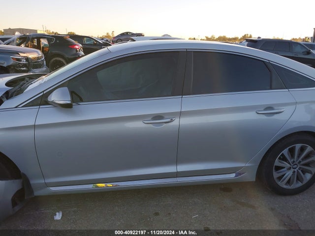 Hyundai Sonata Sport 2016 5NPE34AF4GH296029 Image 14