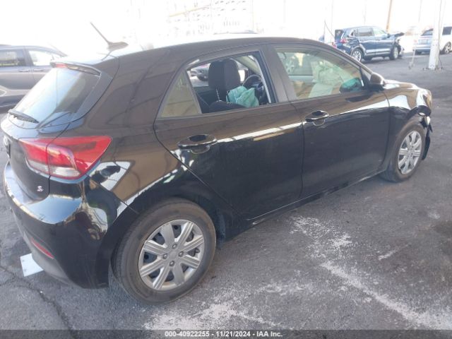 3KPA25AD8ME424407 KIA Rio 5-door S