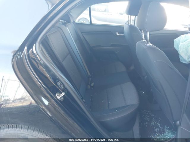 3KPA25AD8ME424407 KIA Rio 5-door S