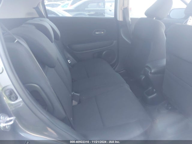 Honda HR-V LX 2016 3CZRU5H31GM712140 Image 8