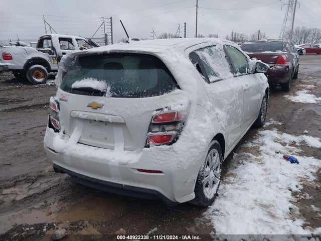 1G1JG6SH5H4173693 Chevrolet Sonic Lt Auto