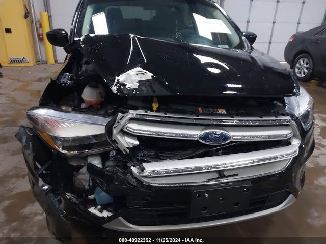 Ford ESCAPE SE 2019 1FMCU9GD0KUB61390 Image 6
