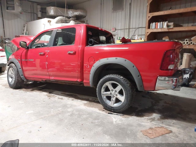 2011 RAM 1500 1D7RV1CT7BS530922 Photo 2