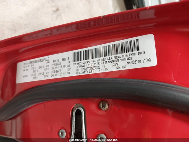 2011 RAM 1500 1D7RV1CT7BS530922 Photo 8