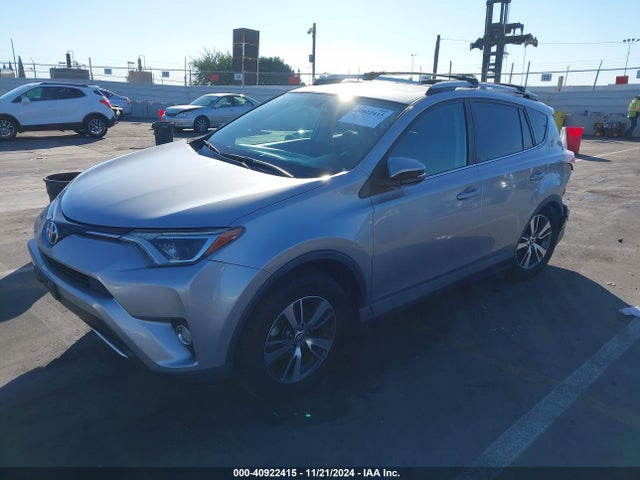 Toyota Rav4 Xle 2016 2T3WFREV0GW255125 Image 2