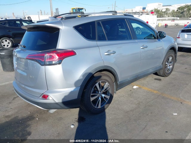 Toyota Rav4 Xle 2016 2T3WFREV0GW255125 Image 4