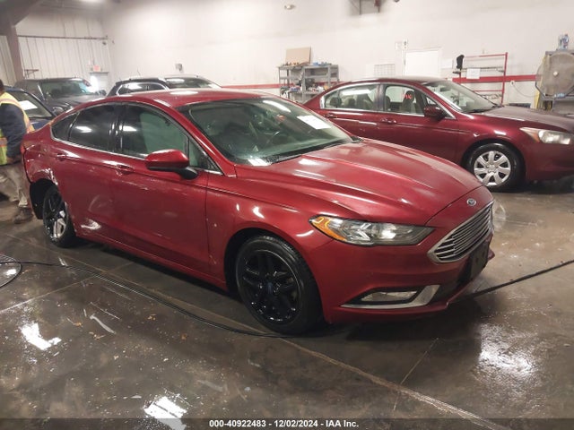 40922483 :رقم المزاد ، 3FA6P0H76JR126975 vin ، 2018 Ford Fusion Se مزاد بيع