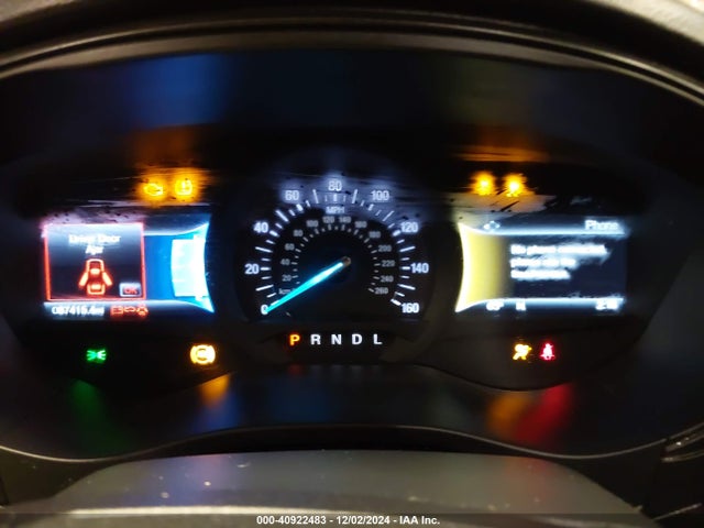 40922483 :رقم المزاد ، 3FA6P0H76JR126975 vin ، 2018 Ford Fusion Se مزاد بيع