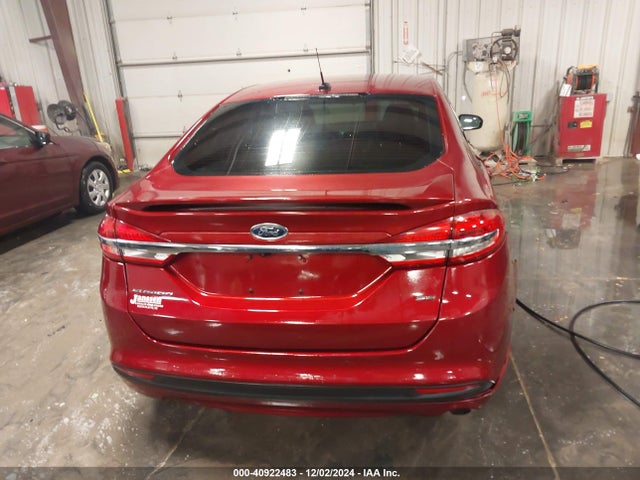 40922483 :رقم المزاد ، 3FA6P0H76JR126975 vin ، 2018 Ford Fusion Se مزاد بيع