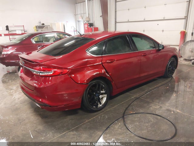 40922483 :رقم المزاد ، 3FA6P0H76JR126975 vin ، 2018 Ford Fusion Se مزاد بيع