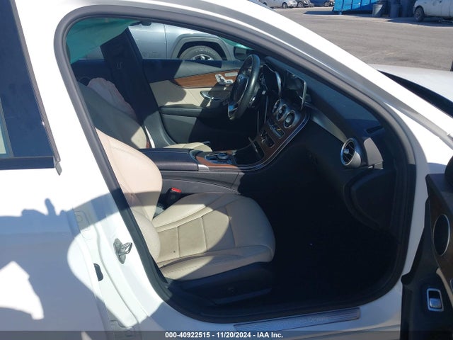 55SWF8DB1LU322850 Mercedes-Benz C 300