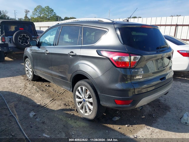 Ford Escape Titanium 2017 1FMCU0J97HUB62142 Image 3