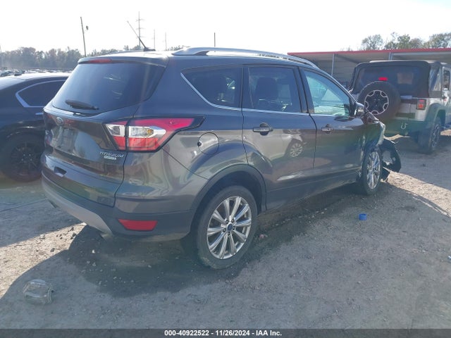Ford Escape Titanium 2017 1FMCU0J97HUB62142 Image 4