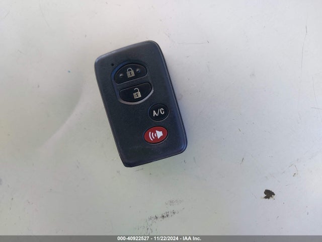 Toyota Prius Two 2014 JTDKN3DU6E0372491 Image 11