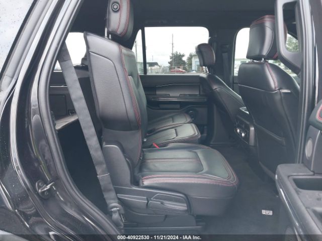 1FMJU2AT8KEA17501 Ford Expedition Limited