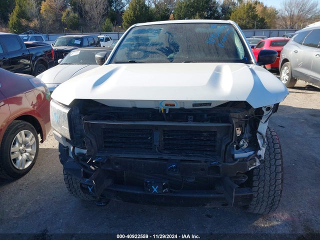 Nissan Frontier S 4x4 2024 1N6ED1CM9RN609311 Image 13