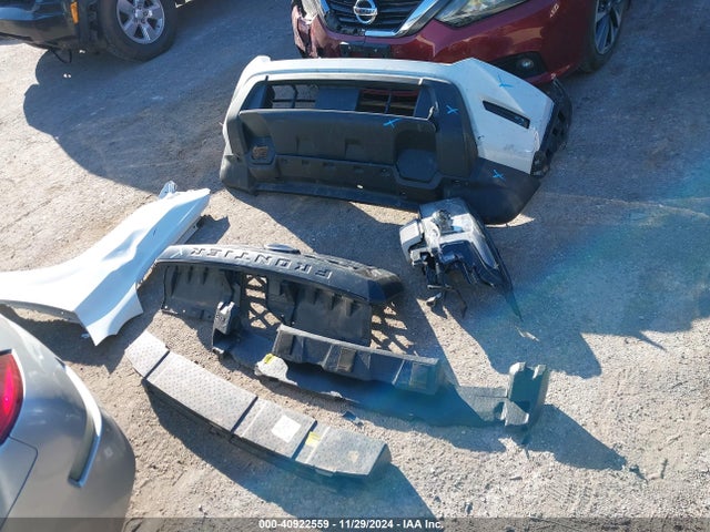 1N6ED1CM9RN609311 Nissan Frontier S 4x4