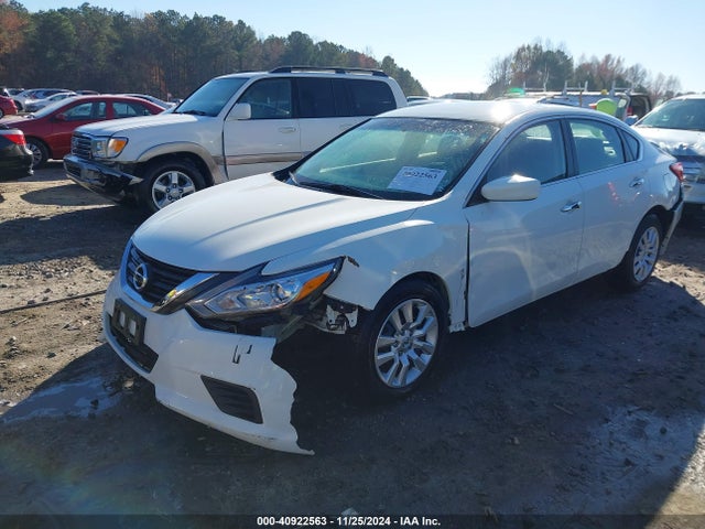Nissan Altima 2.5 S 2017 1N4AL3APXHC177311 Image 2