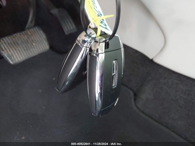 5LMCJ3C93KUL04496 Lincoln Mkc Reserve