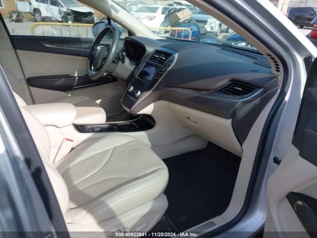 5LMCJ3C93KUL04496 Lincoln Mkc Reserve