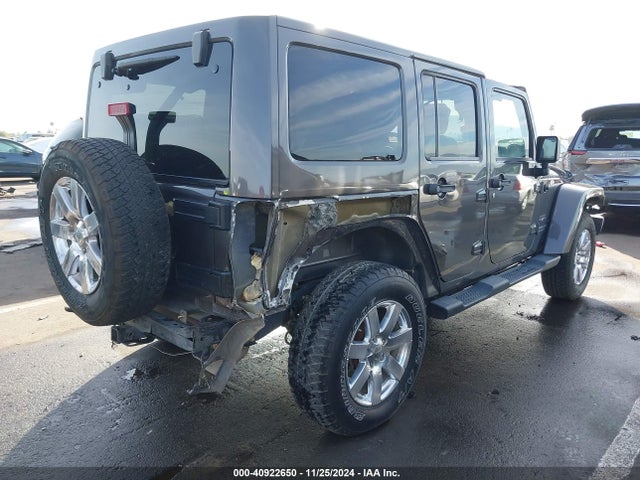 1C4BJWEG4GL244015 Jeep Wrangler Unlimited Sahara