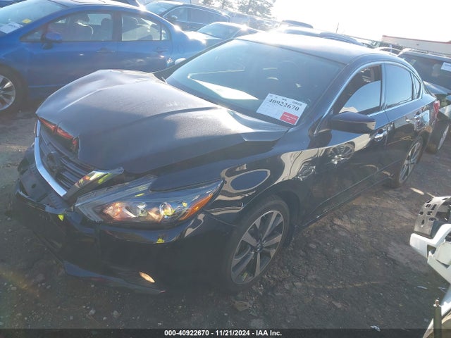 Nissan Altima 2.5 Sr 2017 1N4AL3AP3HC131044 Image 2