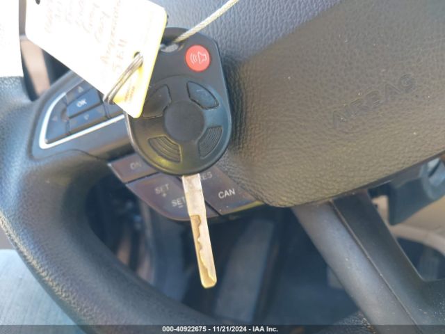 1FMCU0G90JUB49083 Ford ESCAPE SE