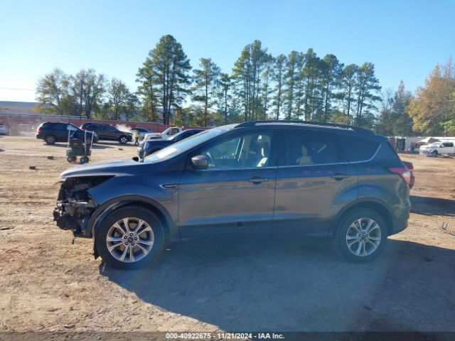 1FMCU0G90JUB49083 Ford ESCAPE SE