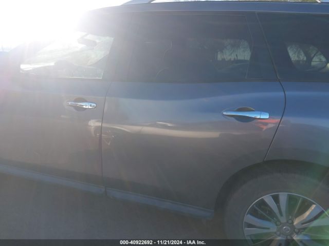 5N1DR2MNXKC648869 Nissan Pathfinder S