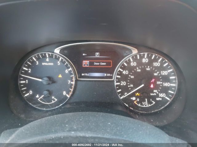 5N1DR2MNXKC648869 Nissan Pathfinder S