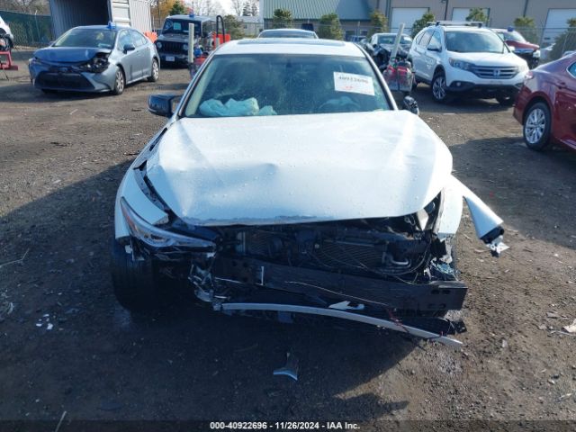JN1BV7AR4EM704334 Infiniti Q50 Premium