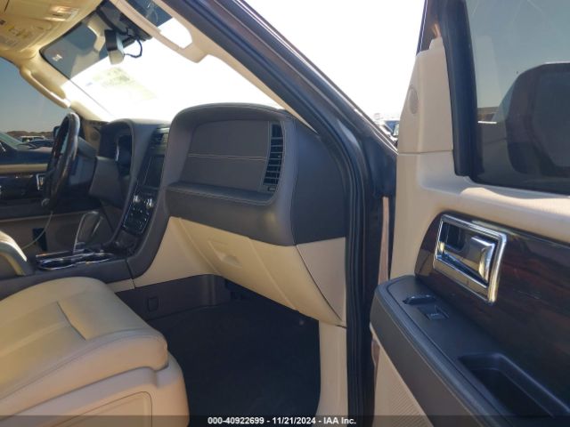 5LMJJ2HT0FEJ05945 Lincoln Navigator