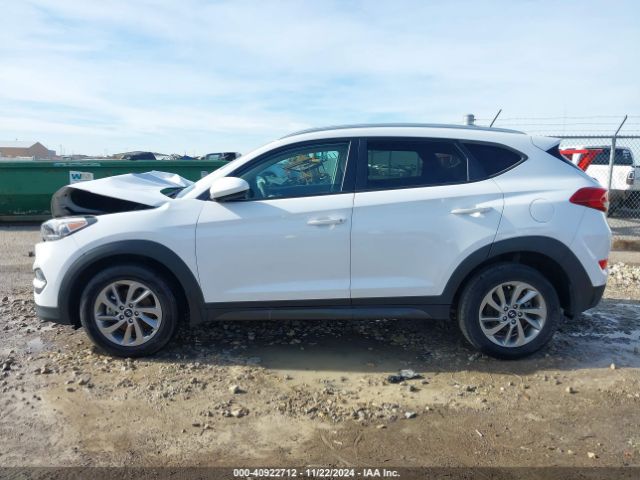 KM8J33A45GU149422 Hyundai TUCSON SE