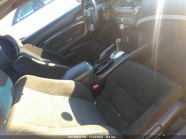 Auction sale of the 2012 Honda Accord 2.4 Ex, vin: 1HGCS1B77CA010872, lot number: 40922795