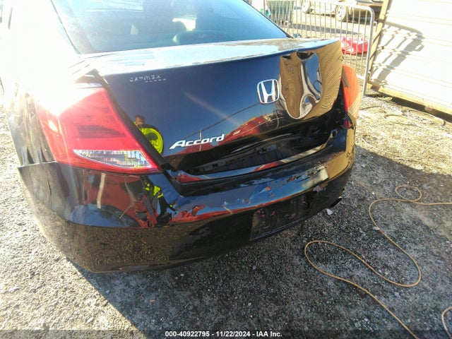 Auction sale of the 2012 Honda Accord 2.4 Ex, vin: 1HGCS1B77CA010872, lot number: 40922795