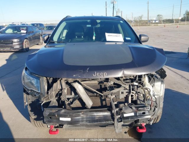 3C4NJDDB7KT702800 Jeep Compass Trailhawk 4x4