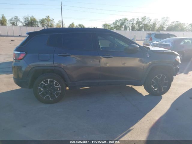 3C4NJDDB7KT702800 Jeep Compass Trailhawk 4x4